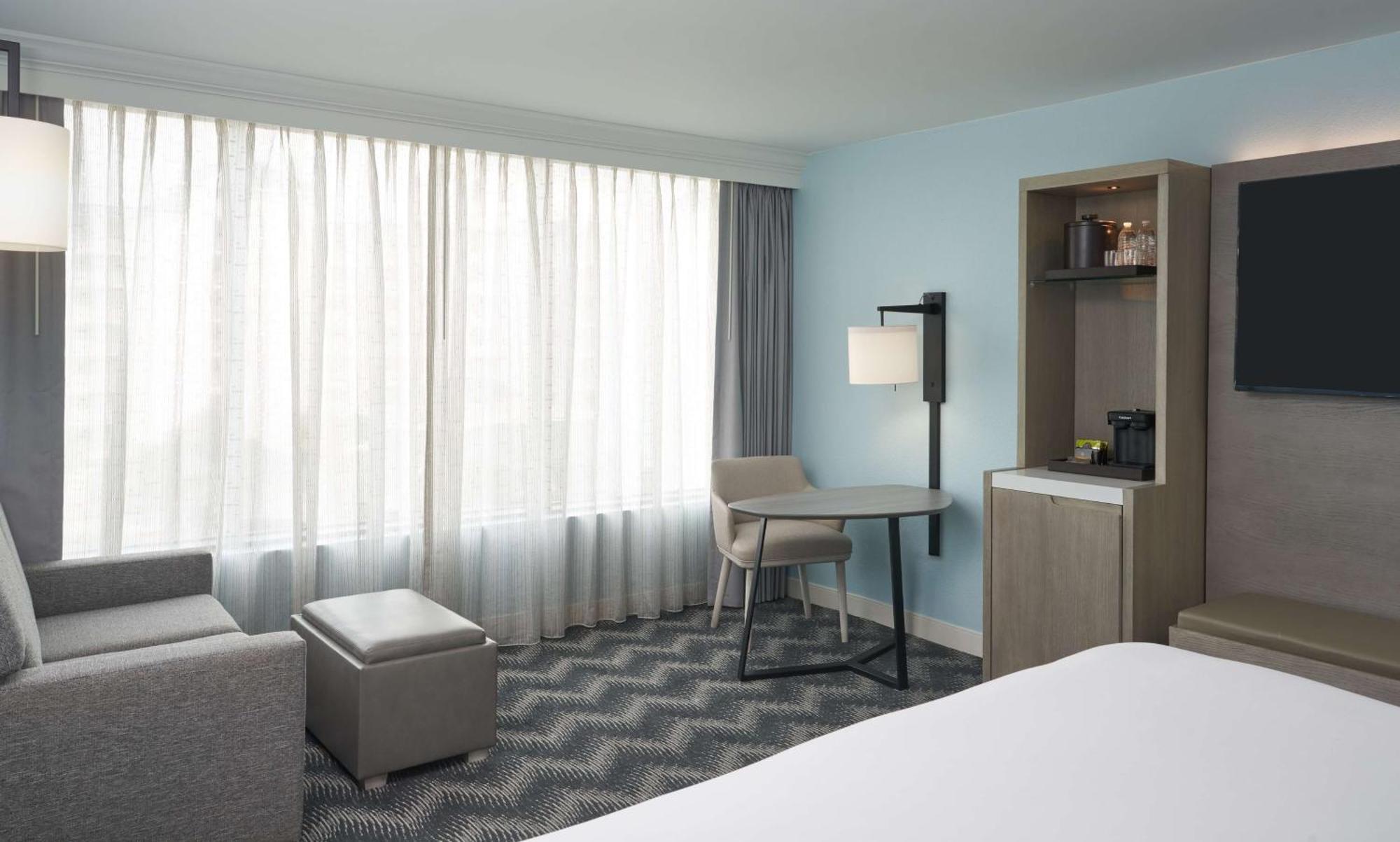 Hotel Hilton Cocoa Oceanfront 4*